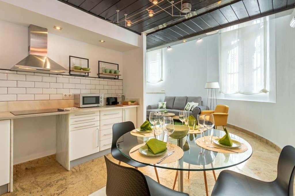 Becas Alameda Duplex By Valcambre Apartment Seville Exterior photo