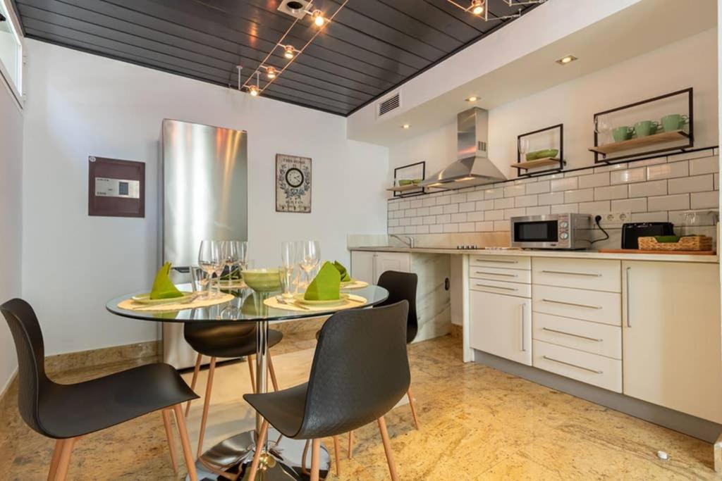 Becas Alameda Duplex By Valcambre Apartment Seville Exterior photo